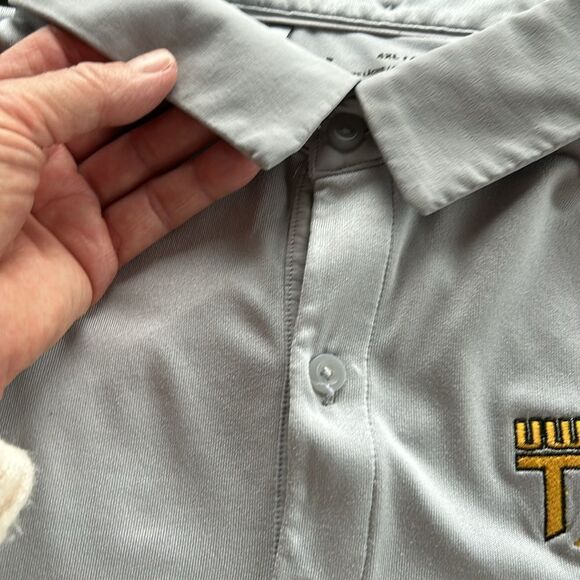 Under Armour UW Oshkosh Titans short sleeve gray collared two button shirt 4XL - Picture 8 of 8